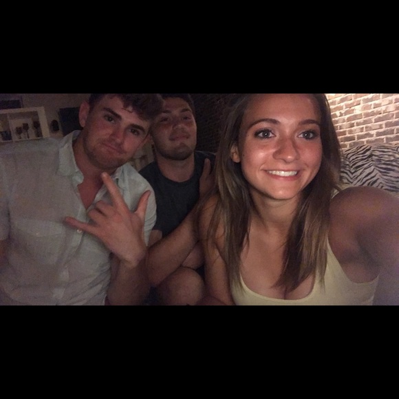 Meet your Posher, Annamaria - Picture 1 of 1